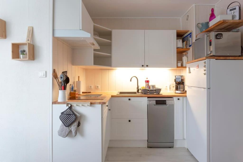 Chez Laurence - Elegant Appartement Climatise Avec Wifi Et Parking لا غراند موت المظهر الخارجي الصورة